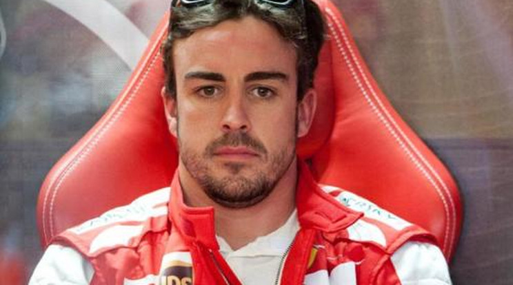 Alonso miatt késik Vettel bemutatása