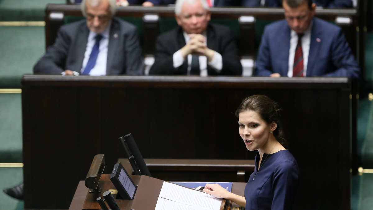 Sejm odrzucił obywatelski projekt komitetu "Stop aborcji", który przewidywał bezwzględny zakaz przerywania ciąży i odpowiedzialność karną dla każdego, kto powoduje śmierć dziecka poczętego. Za odrzuceniem projektu głosowało 352 posłów, 58 było przeciw, a 18 wstrzymało się od głosu.