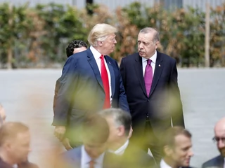  Donald Trump i Recep Tayyip Erdogan na szczycie NATO w Brukseli