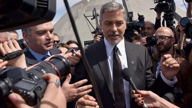 George Clooney na czele marszu pamięci ofiar ludobójstwa w Erywaniu