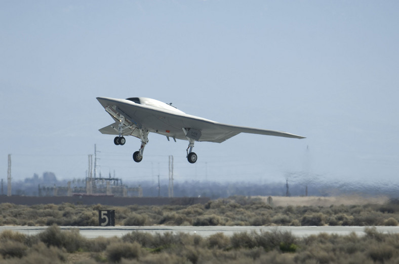 X-47B - próby naziemne