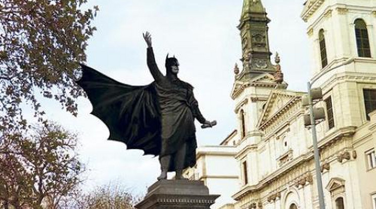 Szobrot kapott Batman Budapesten