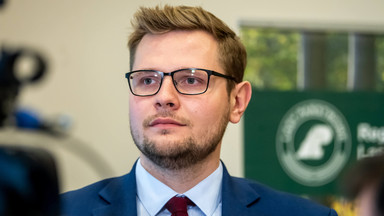 Minister środowiska z koronawirusem