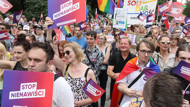 Białystok: Krajobraz po Marszu Równości. "Sąsiadka na mój widok zaczęła kreślić znak krzyża"