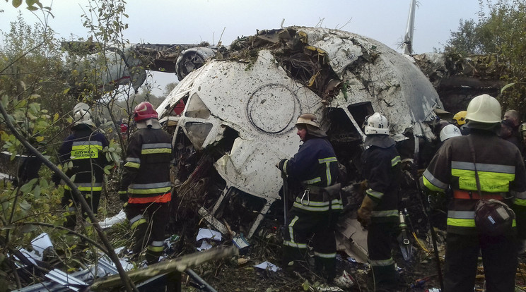 Repülőgép-baleset Ukrajnában / Fotó: MTI/EPA