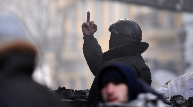 Három éve vált véres csatatérré a Majdan tér / fotó: AFP