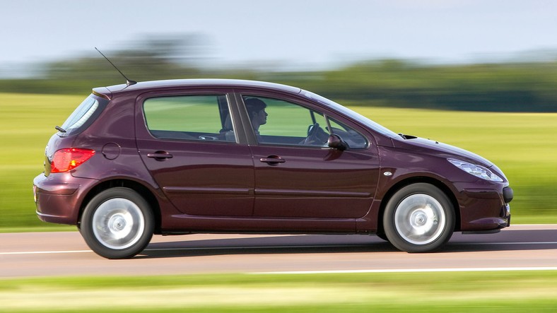 6. Peugeot 307 (2001-09) - 10 000 zł za auto z 2005 r. 