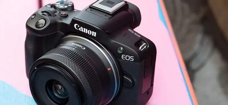 Canon EOS R50 to jeden z tańszych bezlusterkowców tej marki