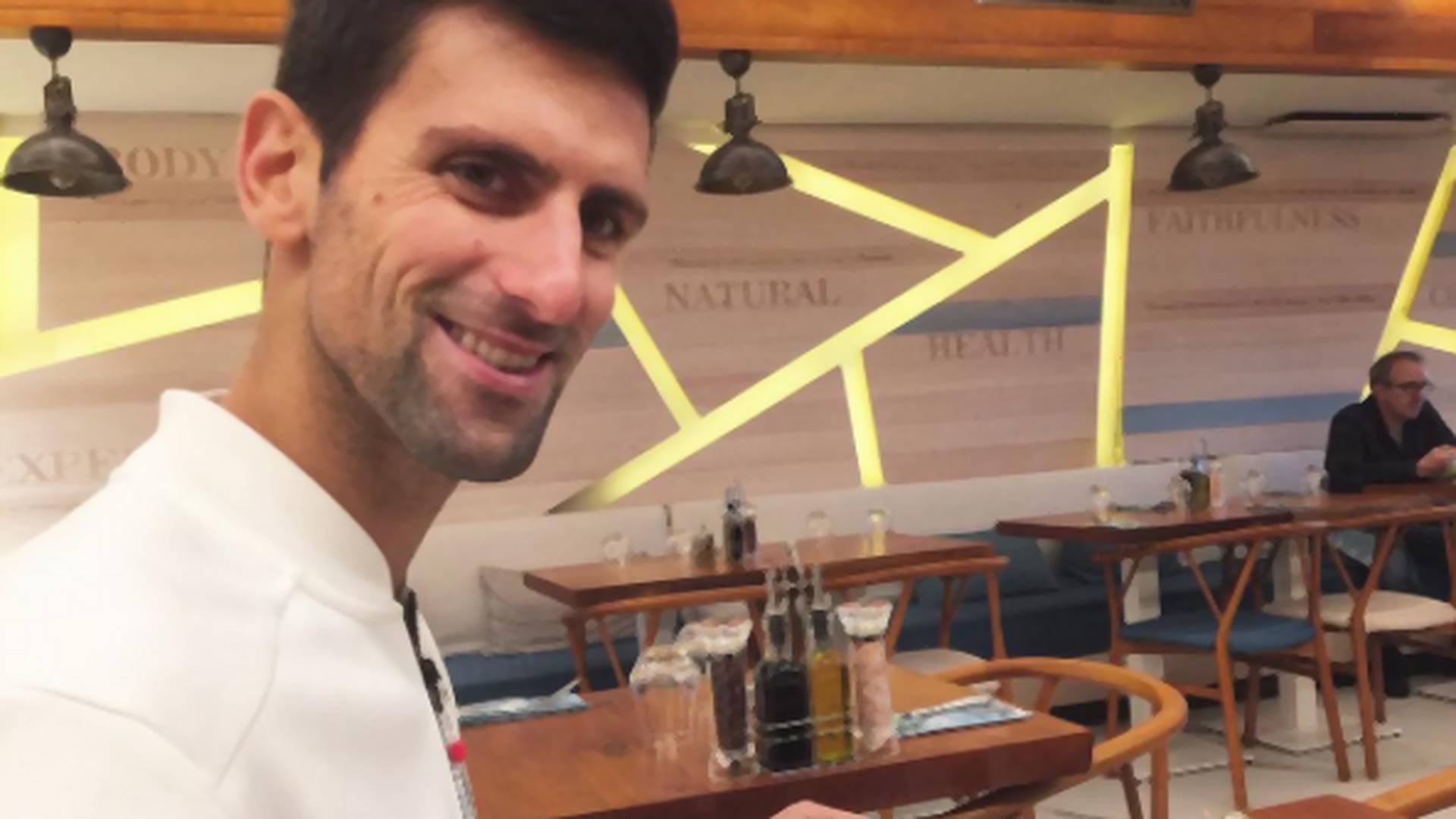 Novak Đoković otvara restoran za beskućnike? Pa, i ne baš