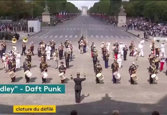 Daft Punk w wykonaniu francuskiej orkiestry wojskowej. Mina Trumpa bezcenna