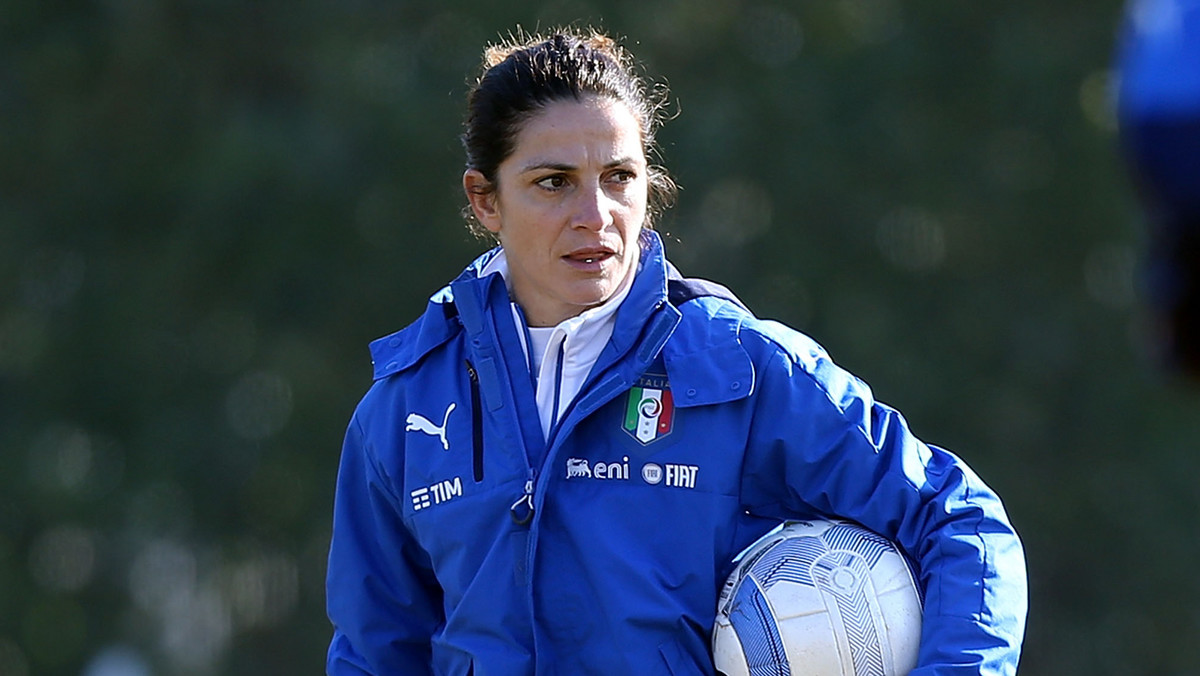 Patrizia Panico, najlepsza zawodniczka w historii włoskiego futbolu, poprowadzi drużynę narodową Italii zawodników do lat 16. To pierwszy taki przypadek na Półwyspie Apenińskim.