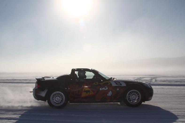 Emocjonujący finisz wyścigu Mazda MX-5 Ice Race