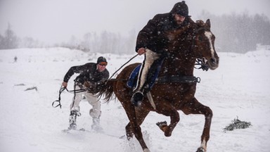 Wystartowała tegoroczna Parada Gazdowska. Góralskie wyścigi na śniegu są wpisane na listę dziedzictwa kulturowego UNESCO 