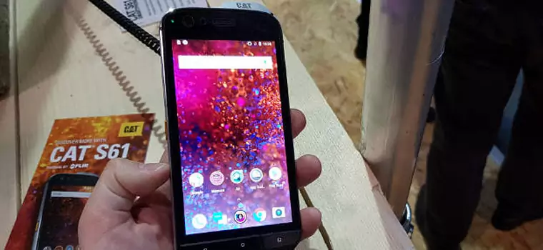 Cat S61 - smartfon z kamerą termowizyjną i czujnikiem zanieczyszczenia [MWC 2018]