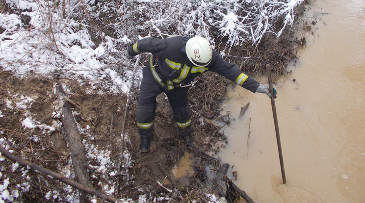 Ebben a patakban bukkantak rá néhány napja M. Éva testére, most a közelben előkerült a menye holtteste is /Fo­tó: Szigetvár HTP