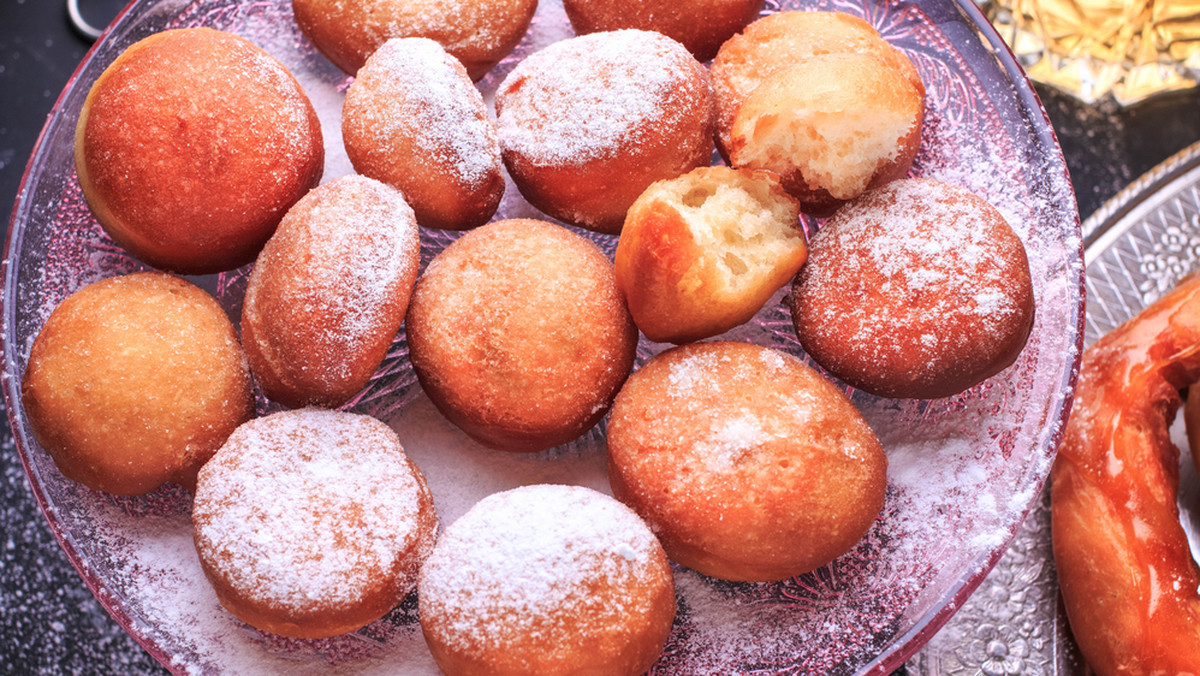 Szybkie pączki - prosty przepis na domowe pączki