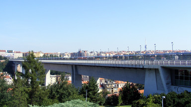 Most samobójców w Pradze