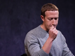 Mark Zuckerberg traci  200 mln dol. dziennie. W rankingu najbogatszych spadł o 14 pozycji