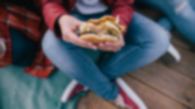 1/5 polskich nastolatków nie spożywa śniadania. Jak zmienić styl życia naszych dzieci na lepszy? [wywiad]