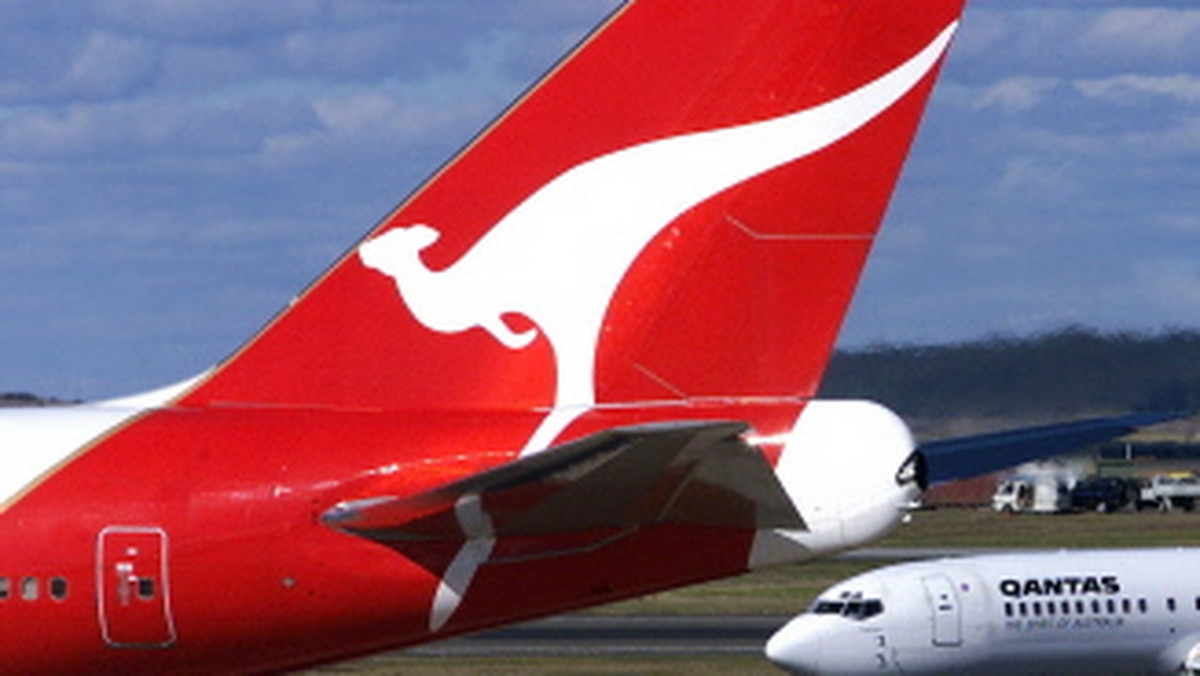 O dużym szczęściu mogą mówić pasażerowie Airbusa 380 latającego dla australijskich linii lotniczych Quantas. W czasie lądowania na lotnisku w Sydney w samolocie wybuchły dwie opony.