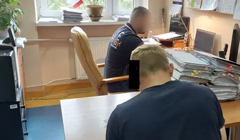 Policjanci dostali zgłoszenie. Kierowca o dziwo był trzeźwy