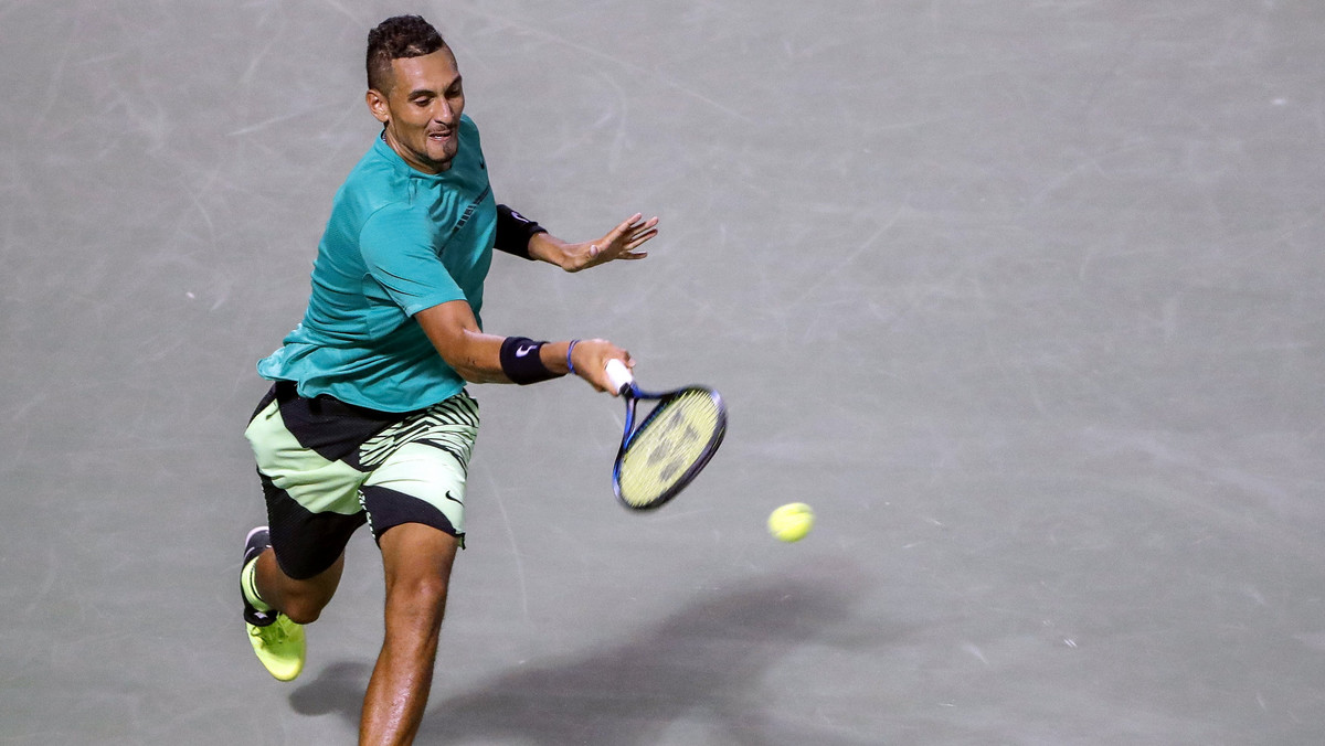 Australijczyk Nick Kyrgios kojarzy się przede wszystkim ze swoim kontrowersyjnym zachowaniem i wybuchami na korcie. Tym razem jednak udowodnił, że wie także, czym jest fair play.