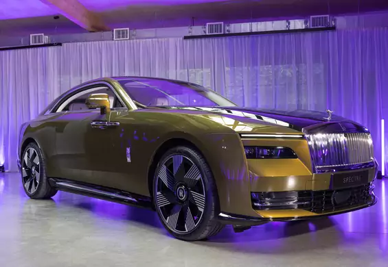 Rolls Royce stawia na elektromobilność. Byliśmy na premierze Spectre