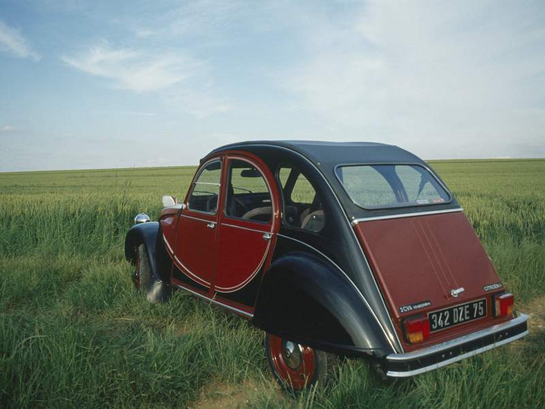 Citroën: sześćdziesięciolecie modelu 2 CV i inne jubileusze...