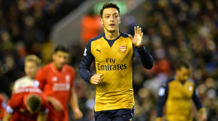 Mesut Özil marad az Arsenalban /Fotó: AFP