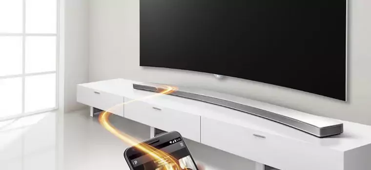 LG Music Flow HS8: zakrzywiony soundbar do salonu