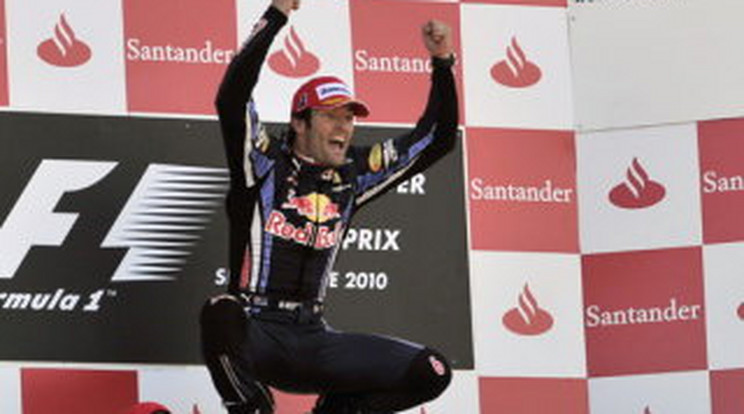 Webber most a pályán repült