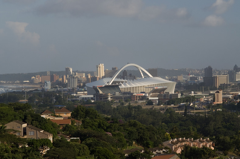 Stadion w Durbanie zmienił panoramę miasta. Photo: Rodger Bosch, MediaClubSouthAfrica.com