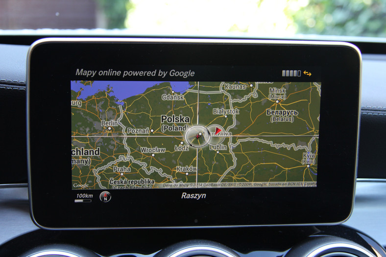 Mercedes klasy C i fabryczna nawigacja Comand Online i mapy Google