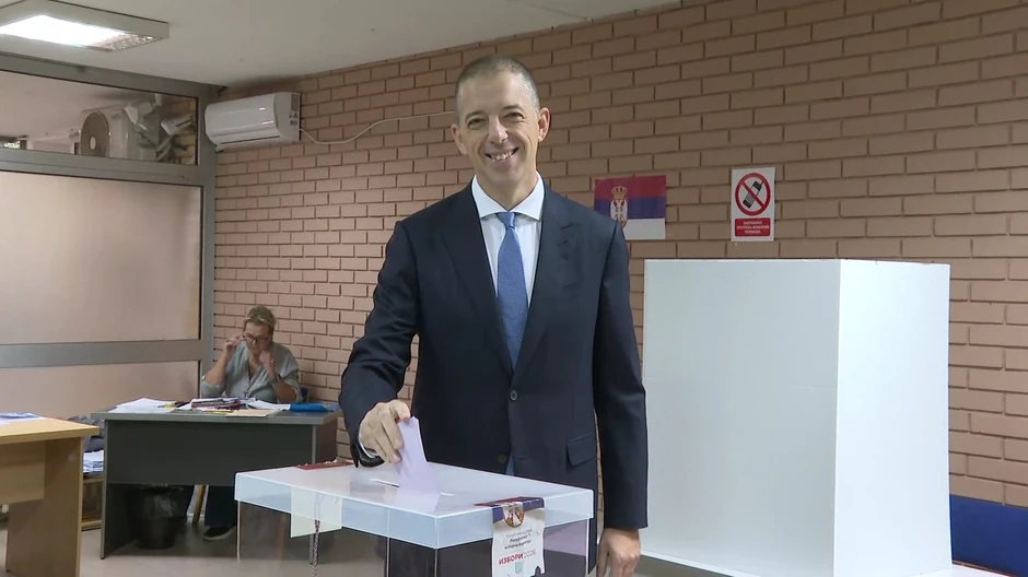 Marko Đurić glasao na Vračaru