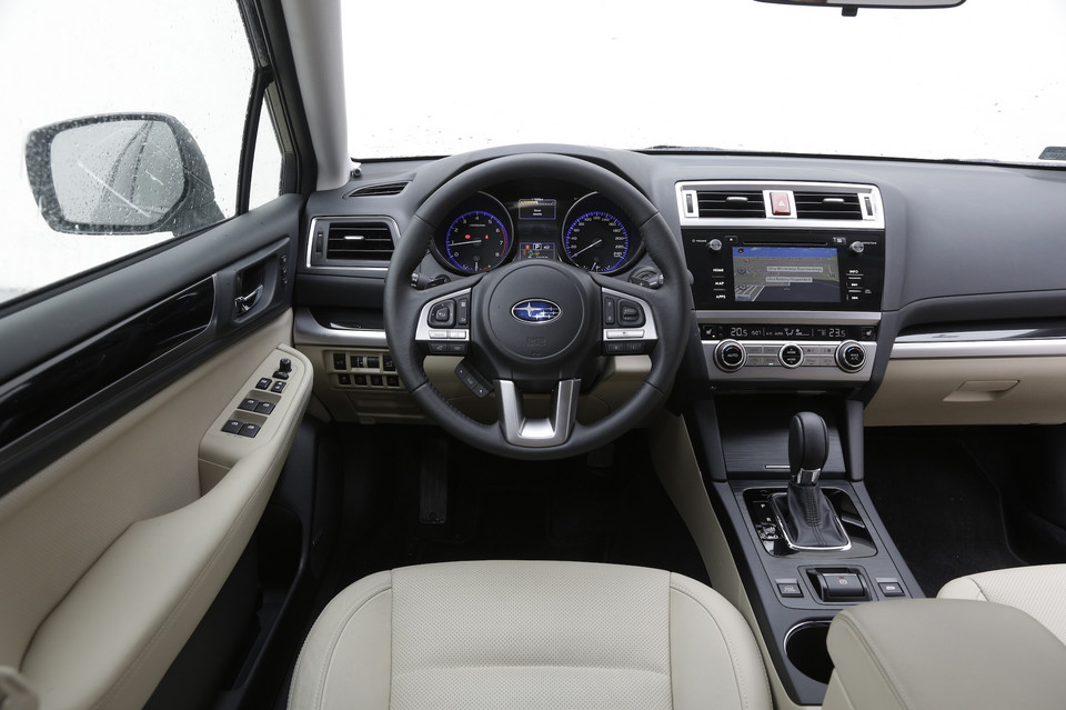 Subaru Outback 2.5i Lepszy od poprzednika Test Opinie