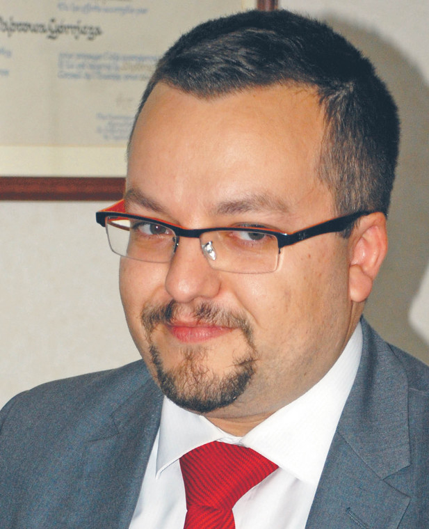 dr Patryk Kuzior, wykładowca na Akademii WSB, ekspert prawa oświatowego