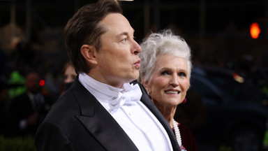 Elon Musk brylował z mamą na "modowych Oscarach". To znana modelka