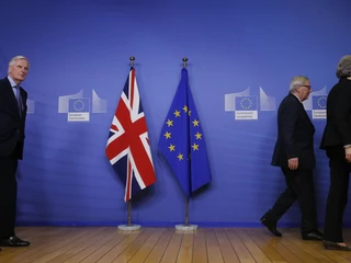 Theresa May, premier Wielkiej Brytanii, oraz Jean-Claude Juncker, przewodniczący Komisji Europejskiej, podczas spotkania poświęconego brexitowi. Bruksela, 20 lutego 2019 r.