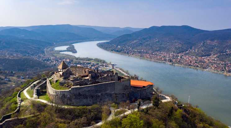 A hazai turizmusról készített felmérés szerint a Dunakanyarban lévő szállások iránti érdeklődés megsokszorozódott/Fotó: Shutterstock
