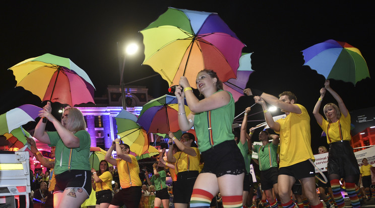 Meleg felvonulás Sydneyben / Fotó: AFP