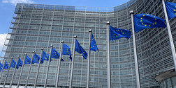 Komisja Europejska na tropie rosyjskich trolli na Facebooku. Napięcie między Brukselą a Doliną Krzemową rośnie