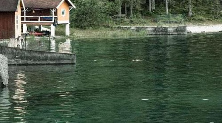 Megmentett egy strandolót, majd egy óra múlva vízbe fulladt!