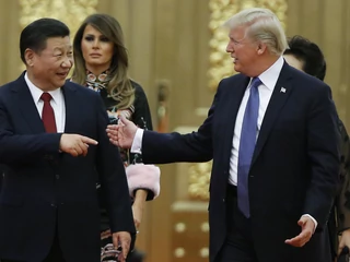 Prezydent USA Donald Trump i prezydent Chin Xi Jinping. Obydwa kraje ponoszą straty w wojnie handlowej