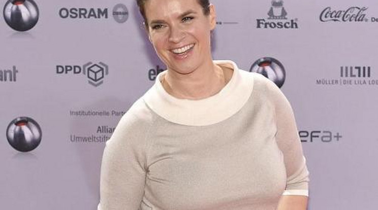 Katarina Witt Szegeden korcsolyázik