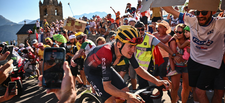 Tour de France: Legendarny podjazd dla Brytyjczyka, Pogačar dzień po kryzysie awansował