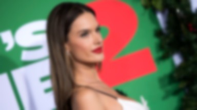 Po 16 latach Alessandra Ambrosio żegna się z Victoria’s Secret. Zobacz, jak się zmieniała