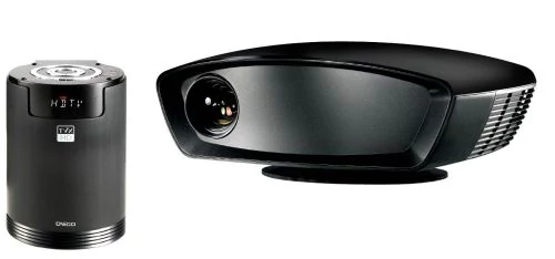 InFocus X10 to przykład projektora o natywnej rozdzielczości HD (1920x1080 pikseli). Tutaj w komplecie z multimedialną obudową na dysk twardy DViCO TViX HD M-7000A (po lewej)