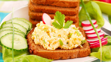 Pasta jajeczna — najlepszy dodatek do pieczywa. Sprawdzi się na śniadanie