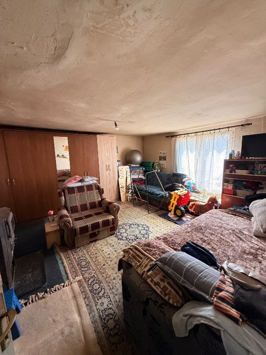 Jovanova porodica je živela u trošnoj kući bez kupatila