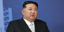 Koreańczycy złożyli przysięgę lojalności. To symbol wsparcia dla Kim Dzong Una